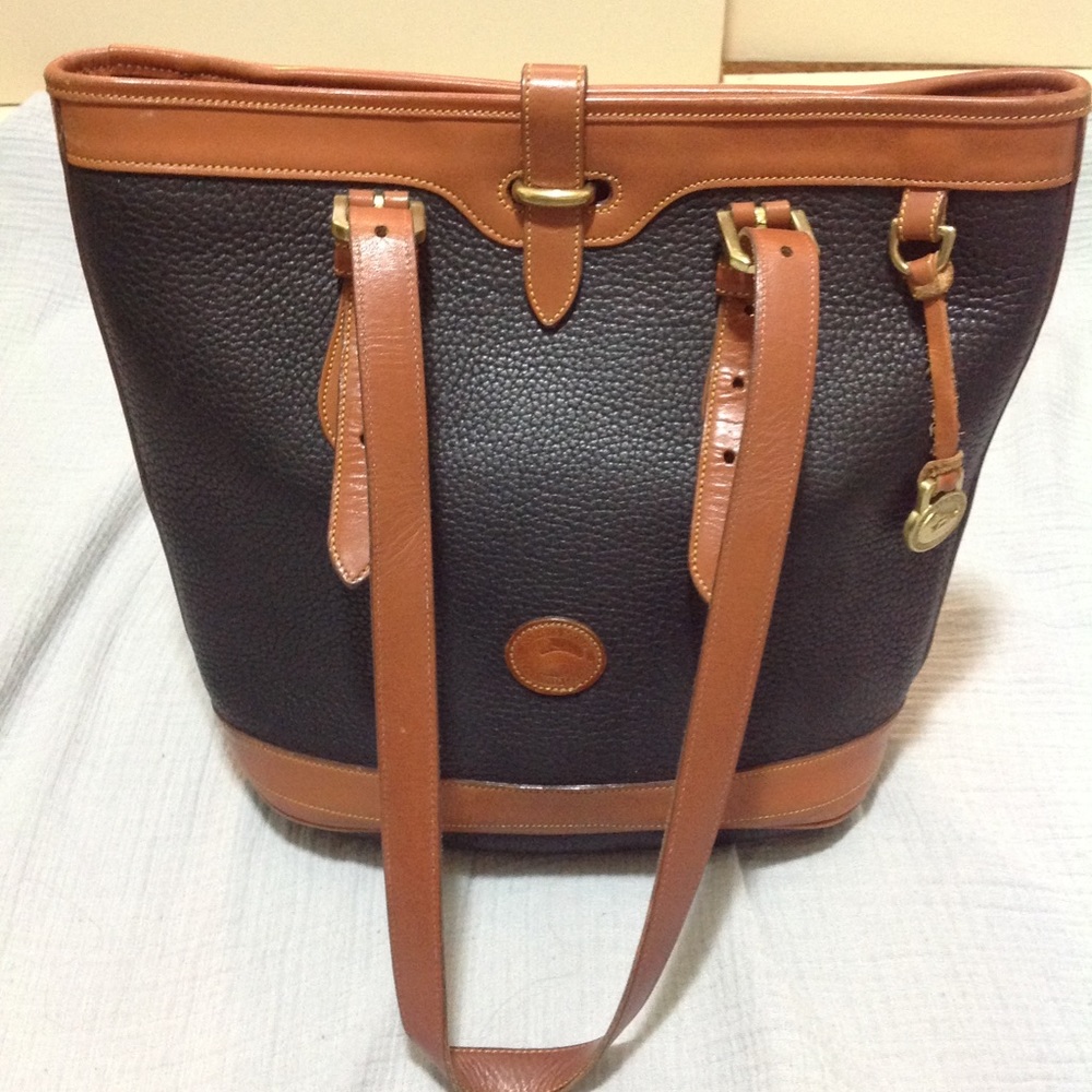 Dooney and Bourke bag